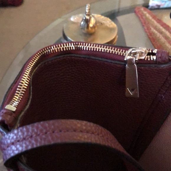 Guess Heidi Tote Purse.. great for a teacher! - Picture 7 of 11